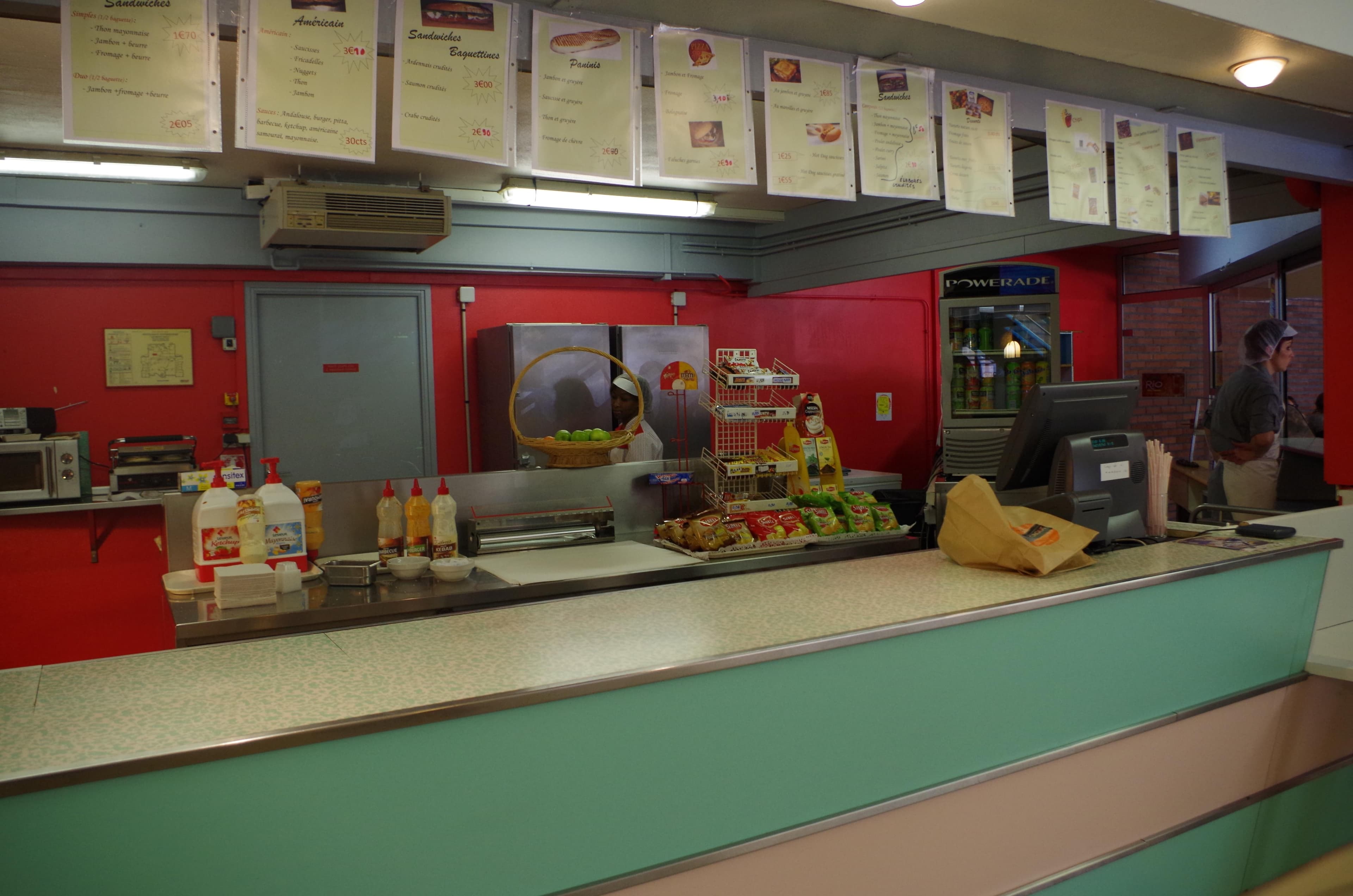 Cafétéria du mont houy 1