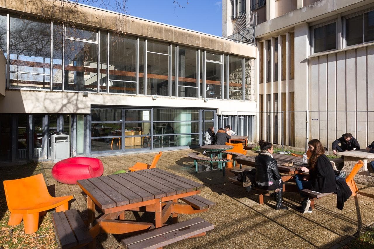 Cafétéria cybercafé de la doua
